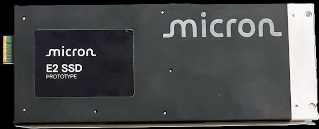 micro E2接口 正面